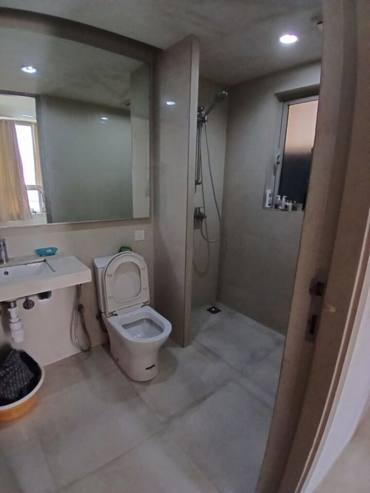 Bathroom, hiranandani estate 2 Bedroom 750 Sq.Ft. Apartment In Hiranandani Estate Thane 10154290