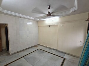 Room in 2 BHK Apartment at Arjun CHS Vasant Vihar, Vasant Vihar – for Sale