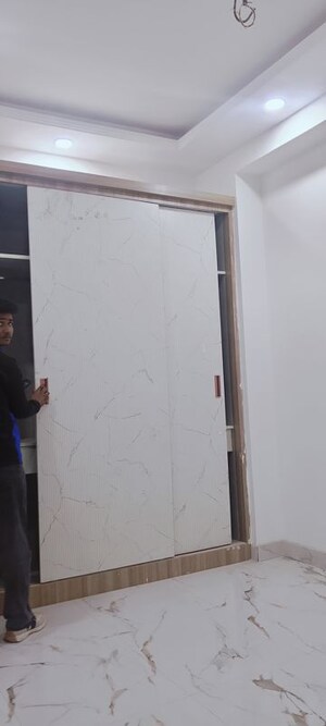 Bathroom in 2 BHK Builder Floor at Happy Home Noida, Sector 73 – for Sale