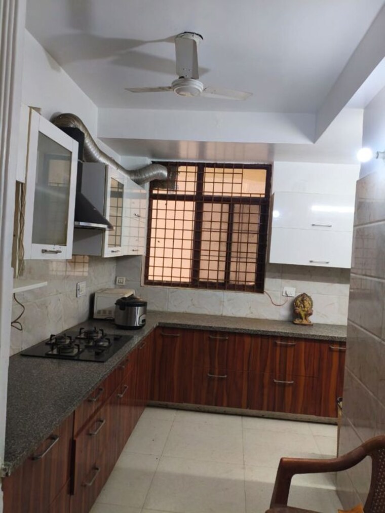 Kitchen, palam vihar 3 Bedroom 1500 Sq.Ft. Builder Floor In Palam Vihar Gurgaon 10154466