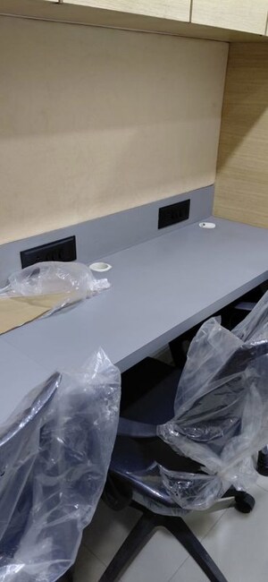  Office Space For Rent in Bbd Bagh