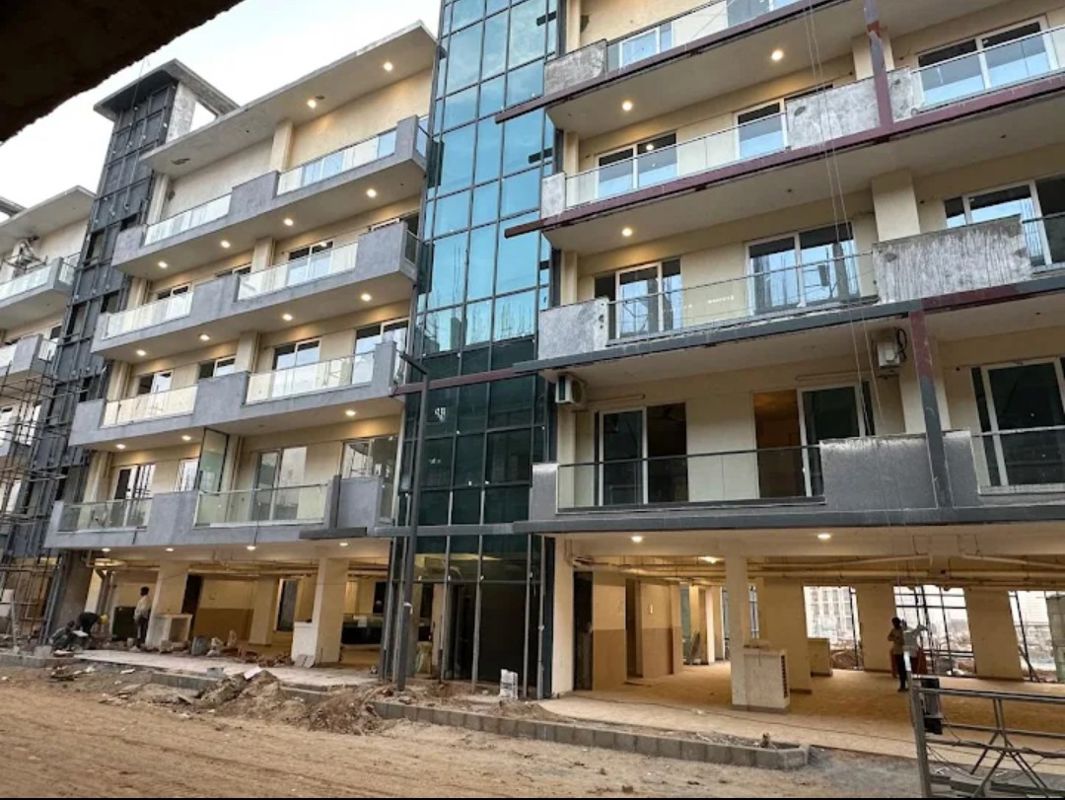2 BHK 1255 Sq.Ft. Builder Floor in Signature Global City 79B