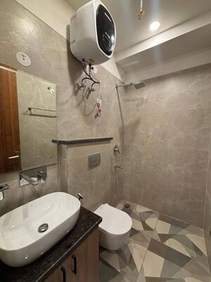 Bathroom in 1 BHK Builder Floor at Uday Arden 45, Sector 45 – for Rent