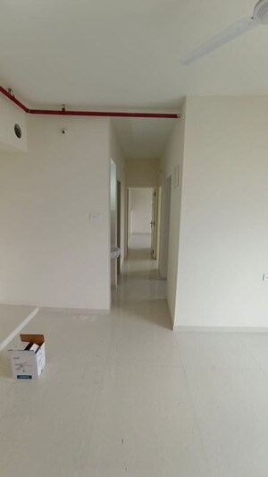 Room in 2 BHK Apartment at Thane East – for Rent