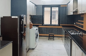 Parking in  Pg at Dadar East – for Rent