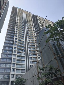2 BHK + Pooja Room Apartment For Rent in Kalpataru Magnus