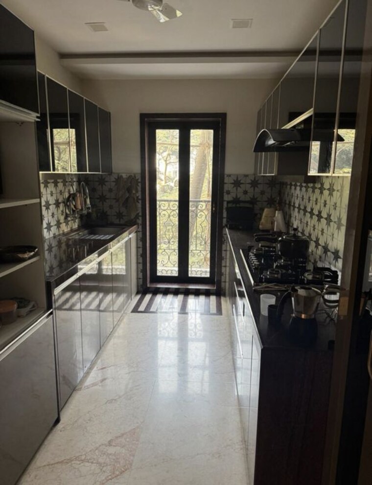 Kitchen, bandra west 3 Bedroom 1300 Sq.Ft. Apartment In Bandra West Mumbai 10154647