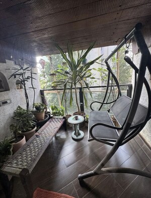 Gym in 3 BHK Apartment at Bandra West – for Rent