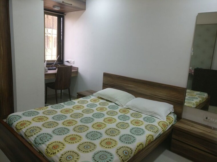 Bedroom, bandra west 2 Bedroom 770 Sq.Ft. Apartment In Bandra West Mumbai 10152297