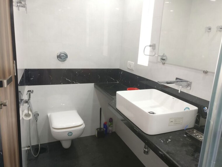 Attached Bathroom, bandra west 2 Bedroom 770 Sq.Ft. Apartment In Bandra West Mumbai 10152297