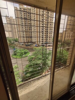 Balcony in 2 BHK Apartment at Thane West – for Rent