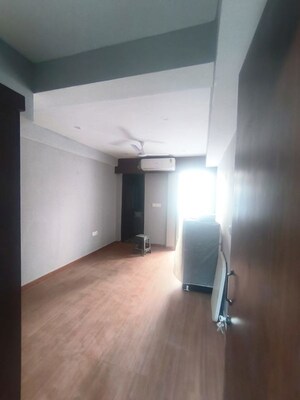 Room in 2 BHK Builder Floor at Sector 22 – for Rent