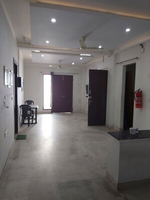 Building Lobby in 3 BHK Builder Floor at Vipul World Floors, Sector 48 – for Rent