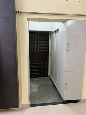 Building Lobby in 3 BHK Builder Floor at BPTP Park Elite Floors, Sector 85 – for Sale