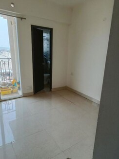 2 BHK Apartment For Rent in Signature The Serenas