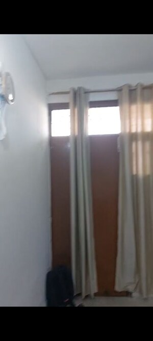 Building Lobby in 3 BHK Apartment at RWA Apartments Sector 51, Sector 51 – for Rent