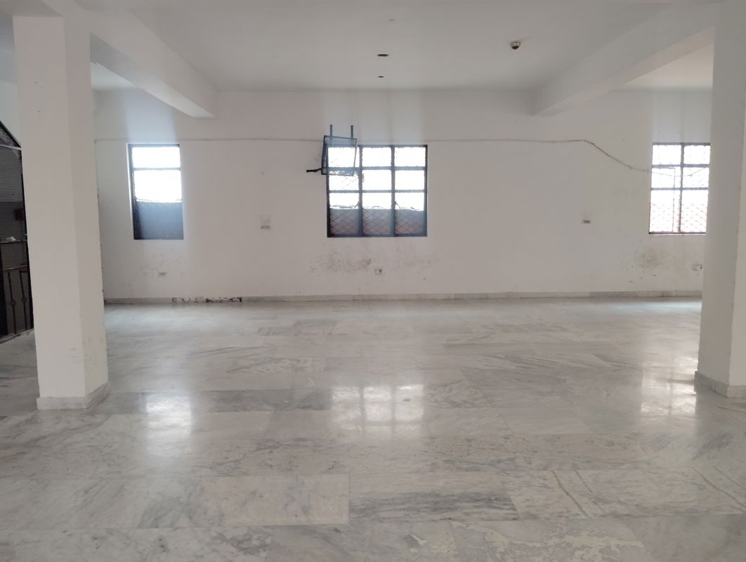 Warehouse For Rent in Sector 63