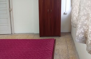 Room in  Pg at Dadar East – for Rent