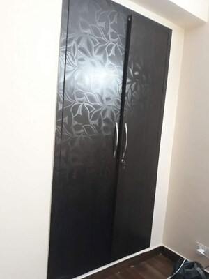 Furnished Amenities in 2 BHK Apartment at Paras Tierea, Sector 137 – for Sale