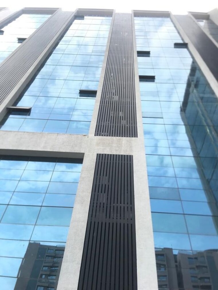 Balcony, thaltej Commercial Office Space 1129 Sq.Ft. In Thaltej Ahmedabad 10155523