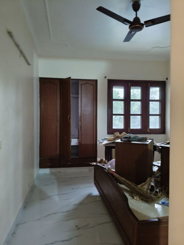 Living Room, ip extension 3 Bedroom 1600 Sq.Ft. Apartment In Ip Extension Delhi 10155639