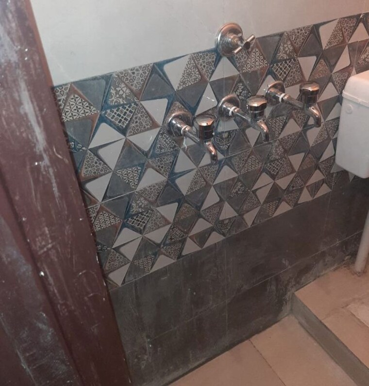  Parking, sgm nagar 2 Bedroom 114 Sq.Yd. Independent House In Sgm Nagar Faridabad 10155398
