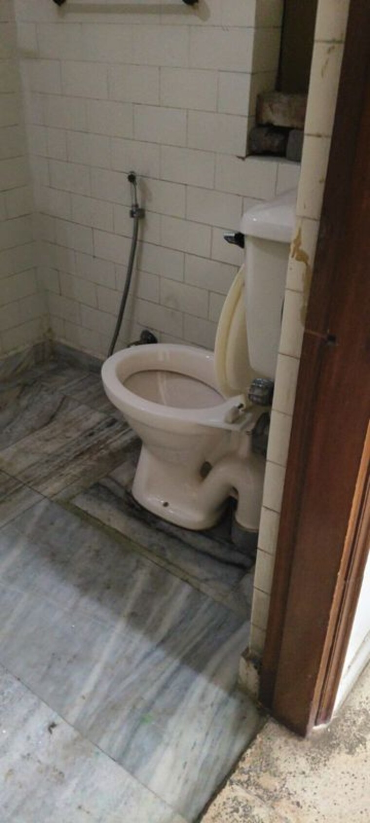Bathroom, ip extension 3 Bedroom 1600 Sq.Ft. Apartment In Ip Extension Delhi 10155736
