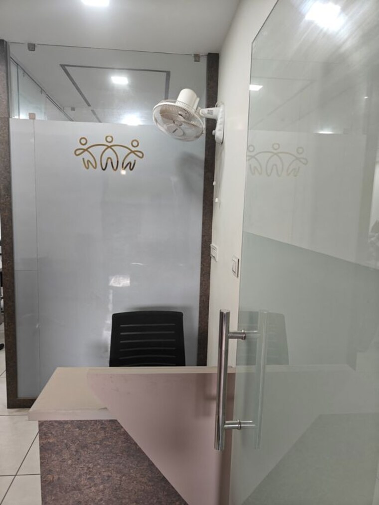 undefined, thaltej Commercial Office Space 1129 Sq.Ft. In Thaltej Ahmedabad 10155694