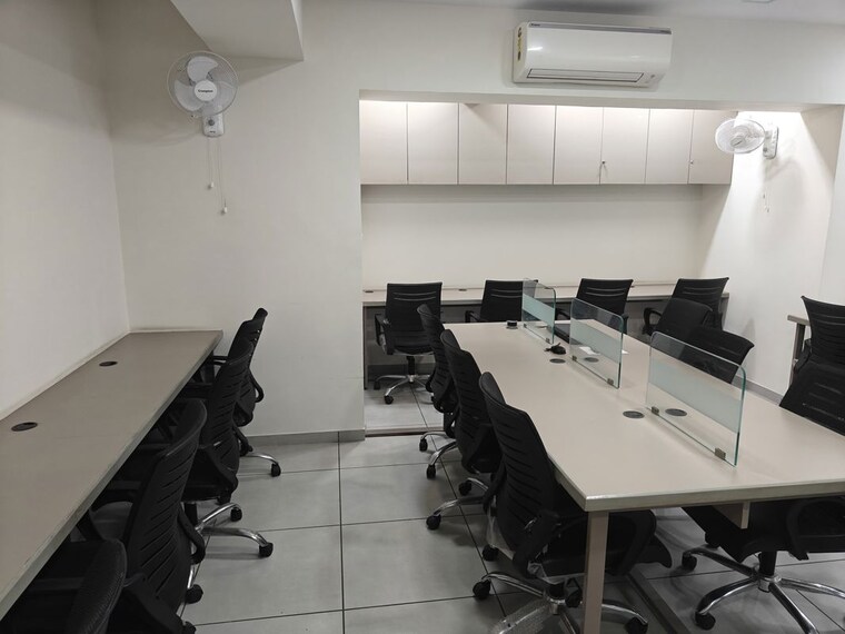 Team Area, thaltej Commercial Office Space 1129 Sq.Ft. In Thaltej Ahmedabad 10155694