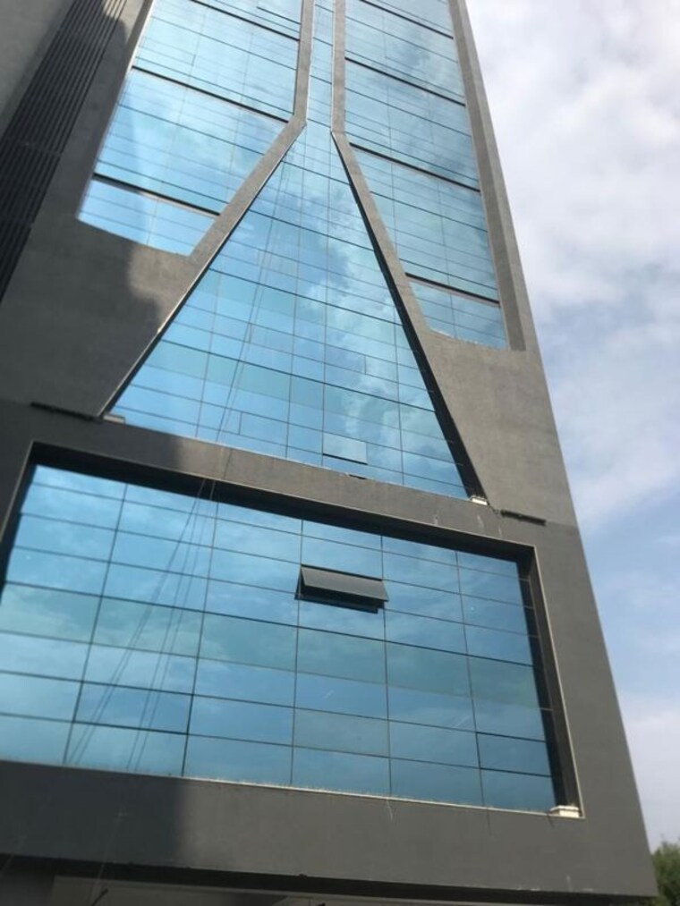 undefined, thaltej Commercial Office Space 1129 Sq.Ft. In Thaltej Ahmedabad 10155694