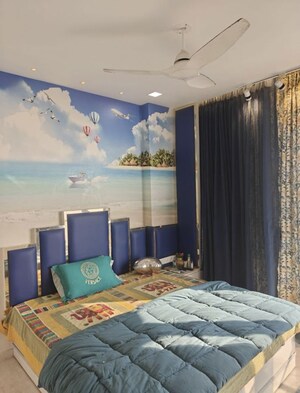 Bedroom in 2 BHK Apartment at Lodha The Park Side, Worli – for Rent