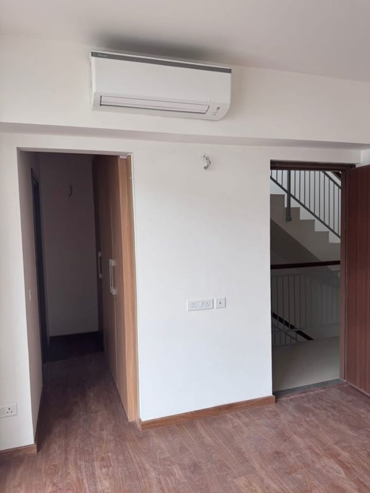 Room, godrej-golf-link-villas 4 Bedroom 2359 Sq.Ft. Villa In Sector 27 Yamuna Expressway Greater Noida 10155752