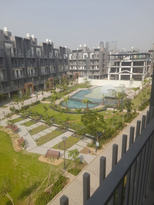 2.5 BHK + Basement Apartment For Rent in Smart World Gems