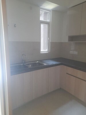 Bathroom in 2.5 BHK Apartment at Smart World Gems, Sector 89 – for Rent