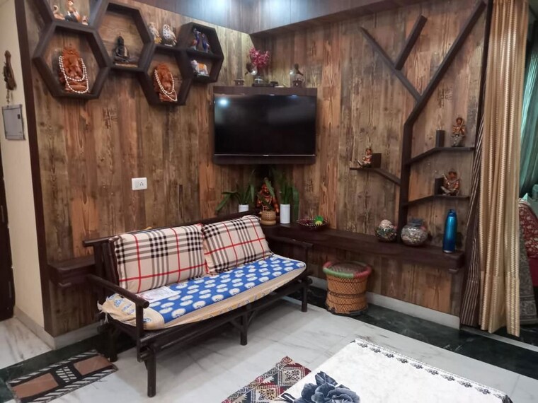 Living Room, sector 15 3 Bedroom 1600 Sq.Ft. Builder Floor In Sector 15 Gurgaon 10155772