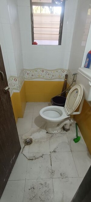 Master Bedroom in 1 BHK Apartment at Seawoods – for Sale