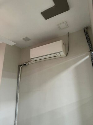 Room in  Office Space at Prahlad Nagar – for Rent