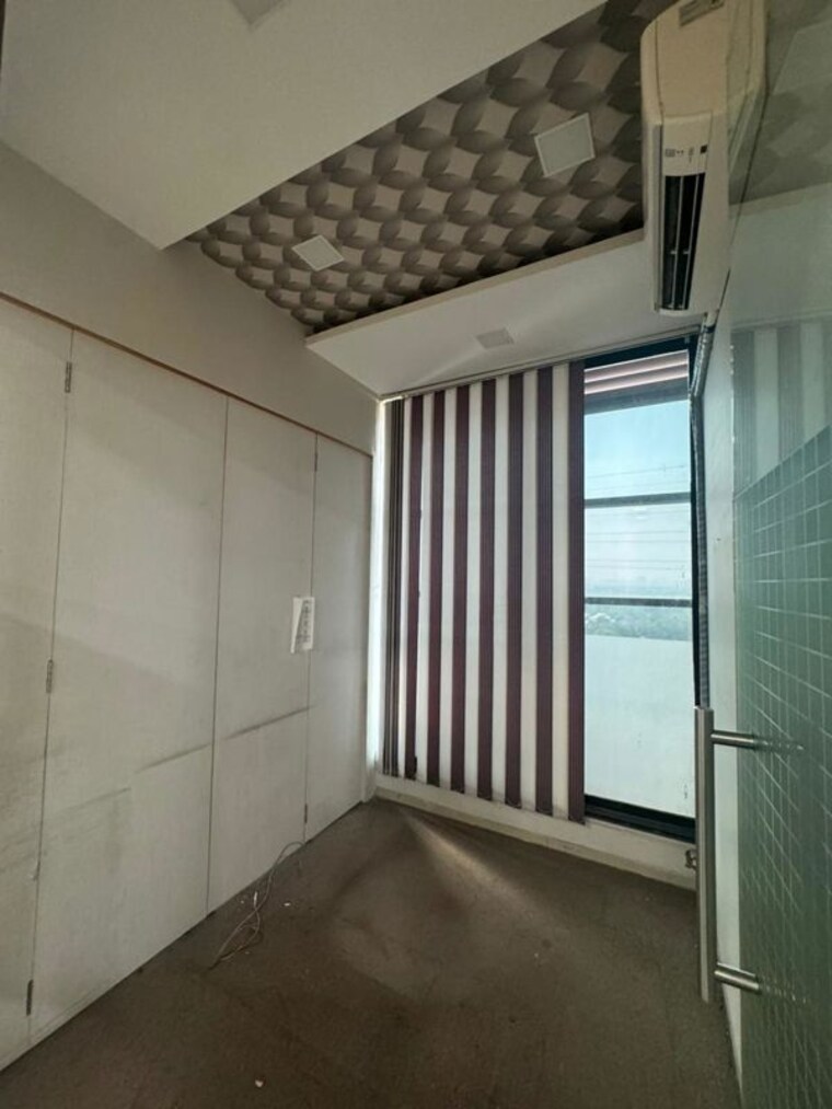 Room, prahlad nagar Commercial Office Space 2500 Sq.Ft. In Prahlad Nagar Ahmedabad 10155798