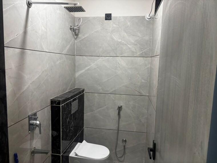 Bathroom, aarone-countywalk-indore 1 Bedroom 600 Sq.Ft. Apartment In Jhalaria Indore 10155932