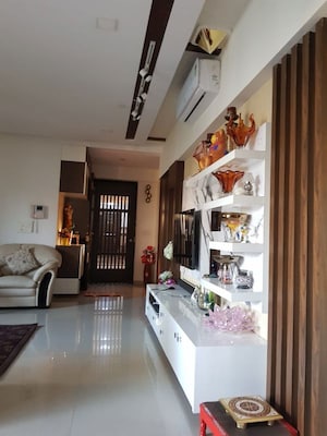 3 BHK Apartment For Rent in Mahindra Eminente, Goregaon West