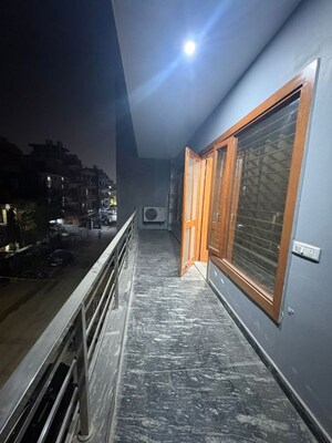 Balcony in 3 BHK Builder Floor at SAS Tower, Sector 38 – for Rent
