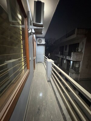 Balcony in 3 BHK Builder Floor at SAS Tower, Sector 38 – for Rent