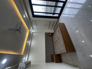 Master Bedroom in 1 BHK Builder Floor at Sector 52 – for Rent