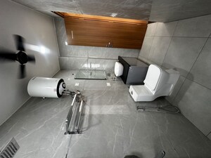 Bathroom in 1 BHK Builder Floor at Sector 52 – for Rent