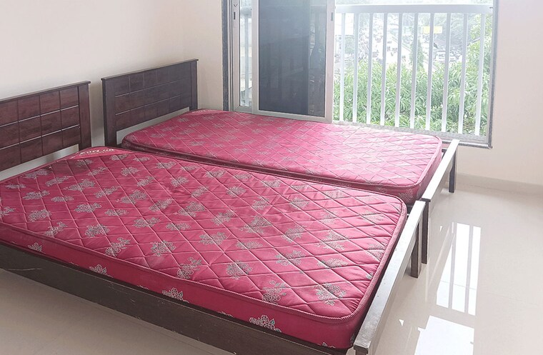 Bedroom, kurla west Pg For Boys In Kurla West 10155930