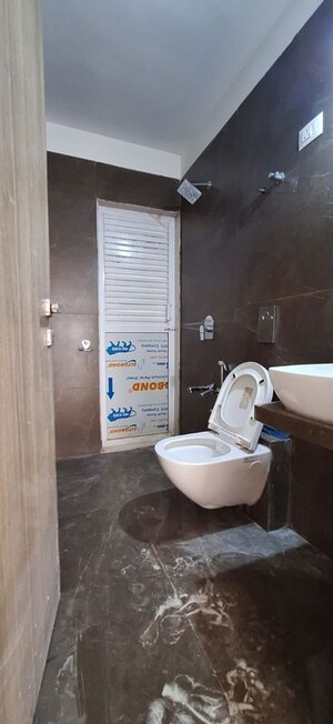 Bathroom in 1 BHK Apartment at Ghansoli – for Rent