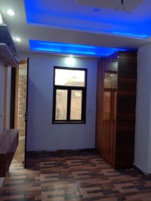 Building Lobby in 1 BHK Builder Floor at Dwarka Mor – for Sale