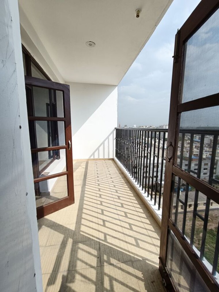 Balcony, pir machalla 3 Bedroom 2170 Sq.Ft. Apartment In Pir Machalla Zirakpur 10134551