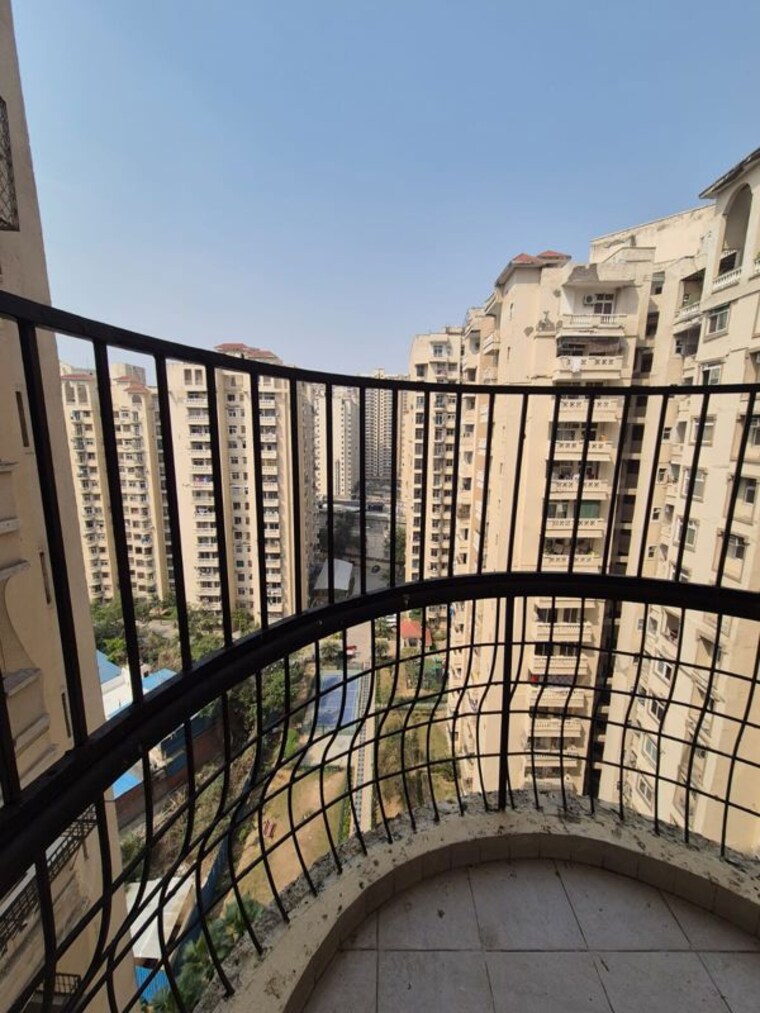 Exterior View, amrapali-heartbeat-city 4 Bedroom 3235 Sq.Ft. Apartment In Sector 107 Noida 10156092