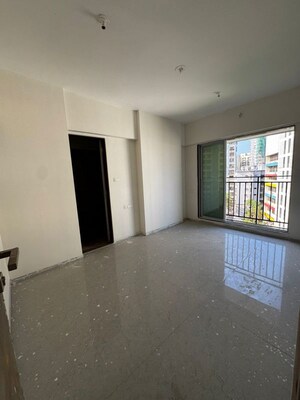 Room in 1 BHK Apartment at Shiv Pearl Gardens, Malad West – for Rent